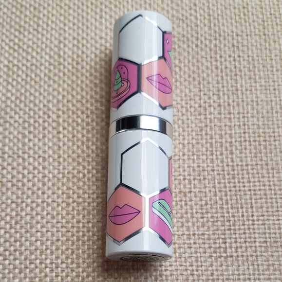 NEW Clinique Pop Treats Lip Color Lipstick lips Lip Stick - Picture 3 of 3